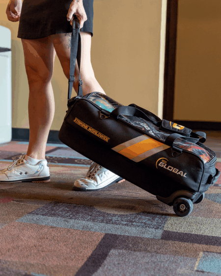 900 global triple bowling tote black gold